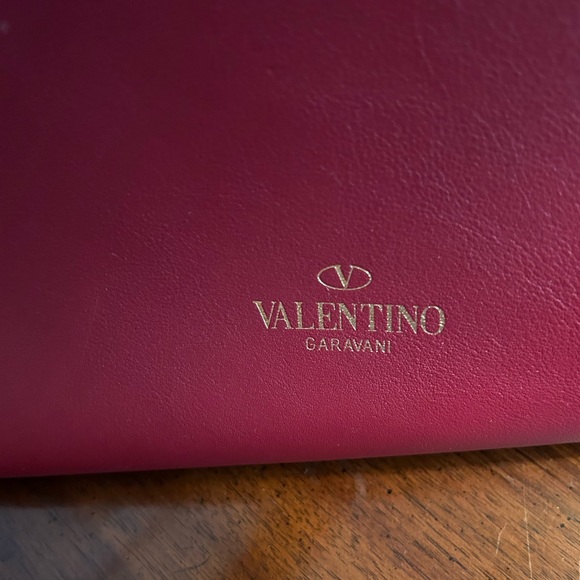 Authentic Valentino Tote - Picture 11 of 11